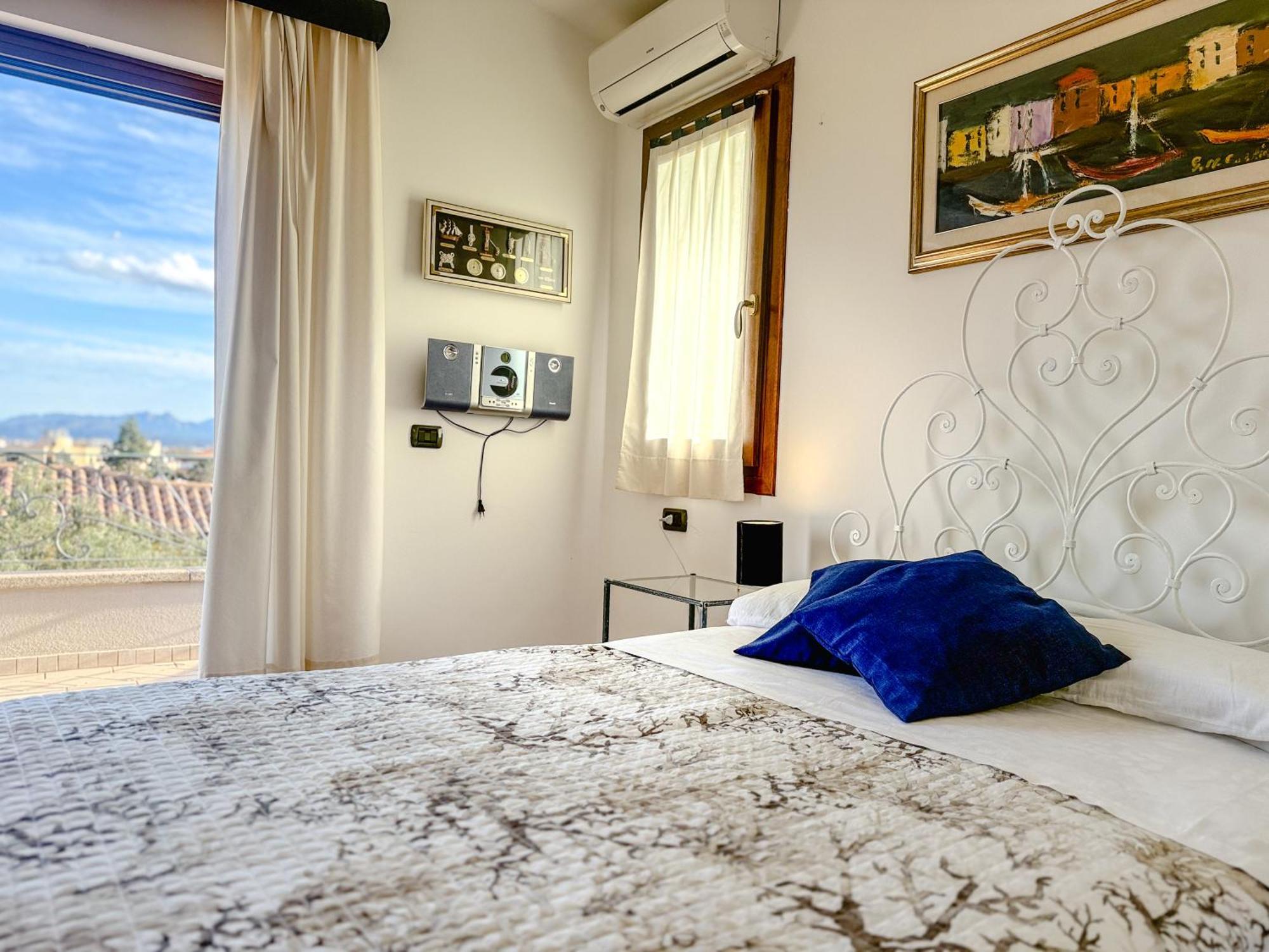 Casa Sterlizia Olbia Apartman Kültér fotó